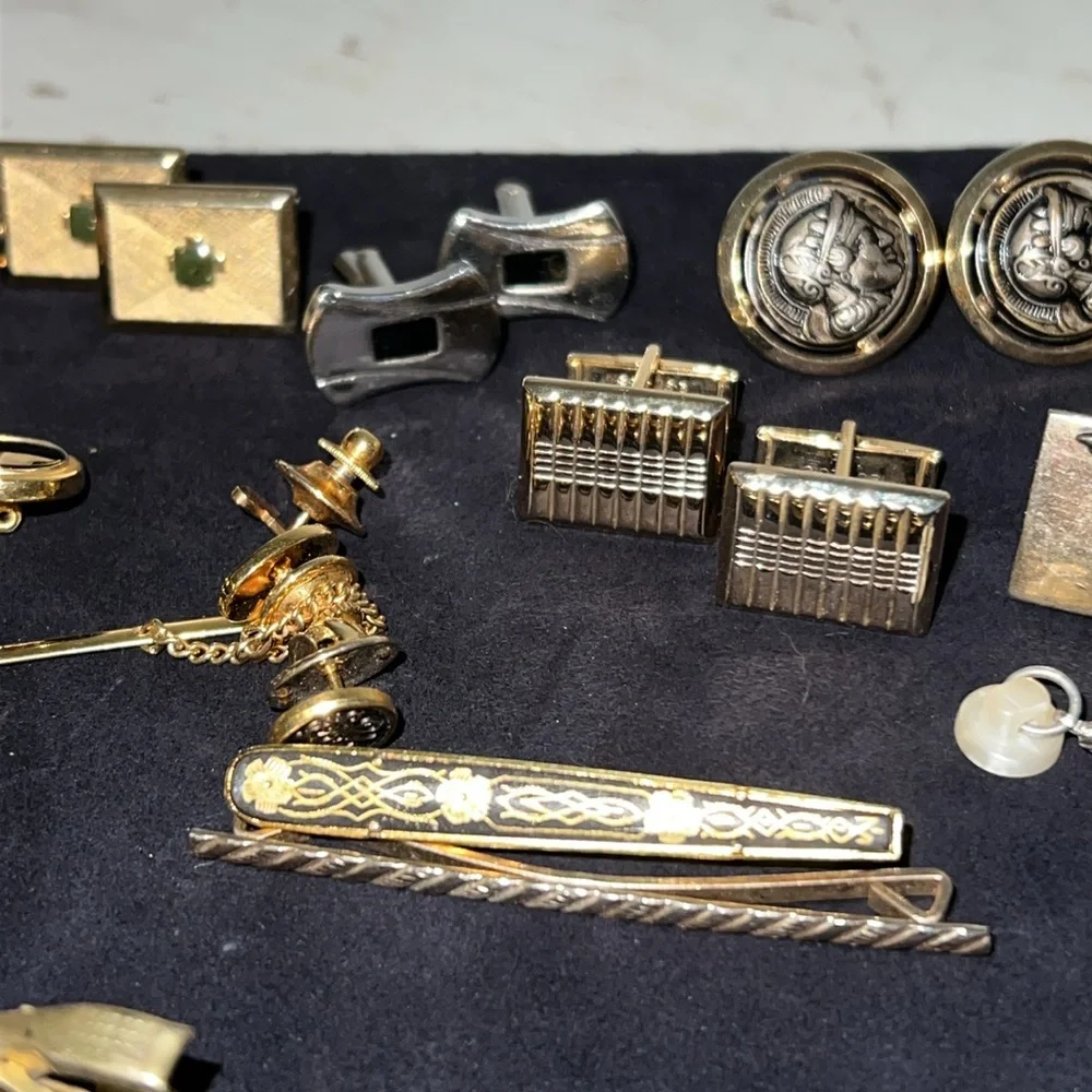 Lot Swank and other Gold and Silver Men's Cufflinks Set tie clips